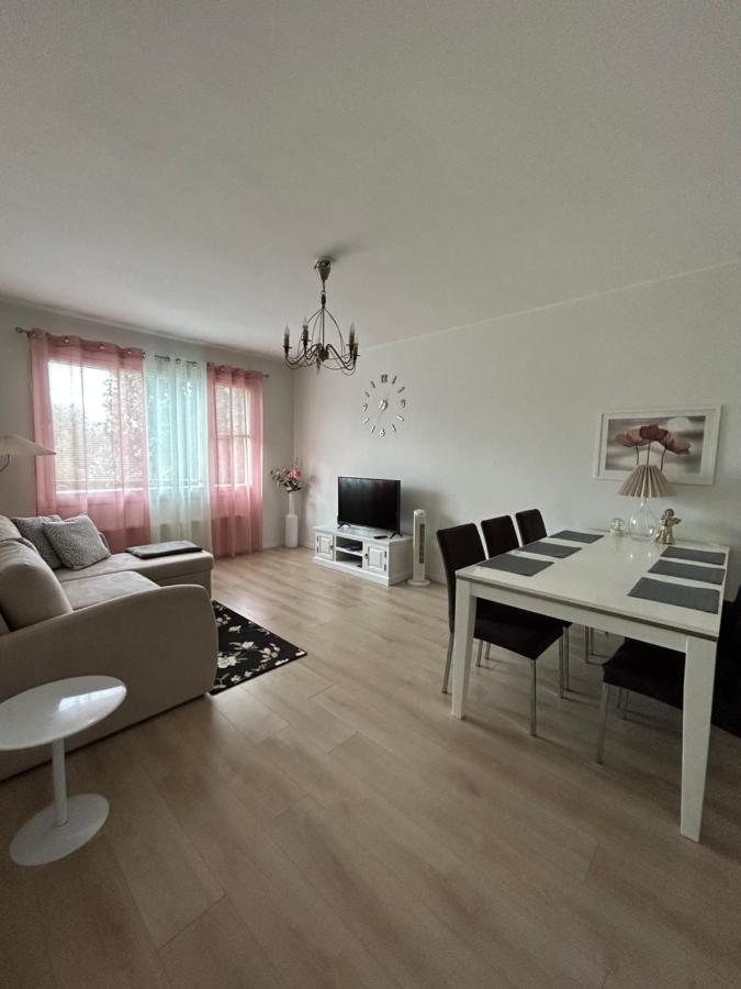 Apartments ”Enkeli” ก็อตกา ภายนอก รูปภาพ